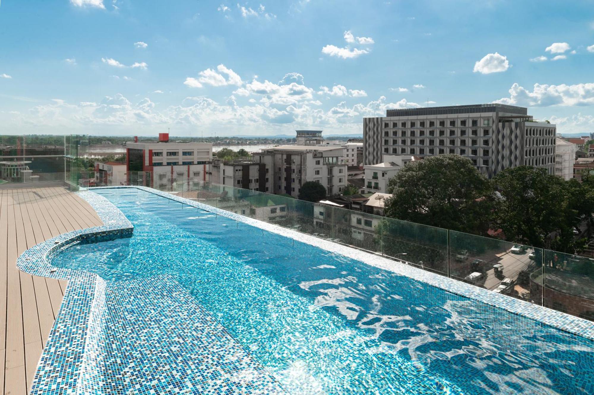 Cosi Vientiane Nam Phu Hotel ภายนอก รูปภาพ